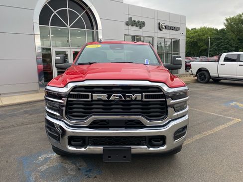 Used 2026 RAM 2500 Big Horn AWD/4WD image 8