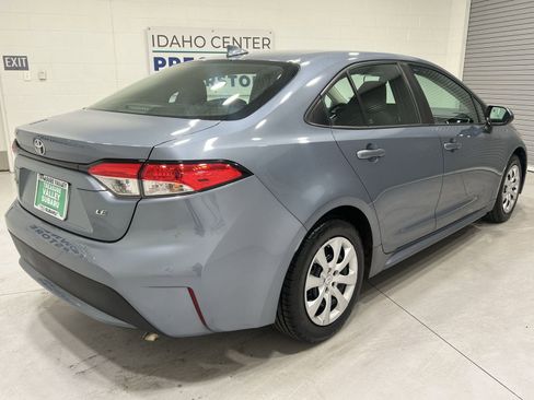 Used 2020 Toyota Corolla LE image 8