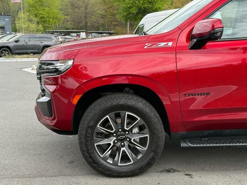 Used 2023 Chevrolet Tahoe Z71 w/ Luxury Package image 10