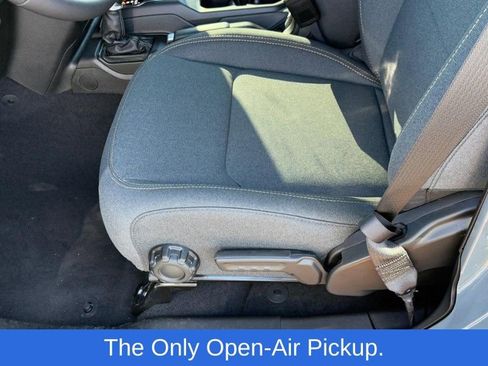 New 2025 Jeep Gladiator Sport image 10