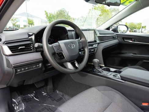 Used 2026 Toyota Camry LE image 10