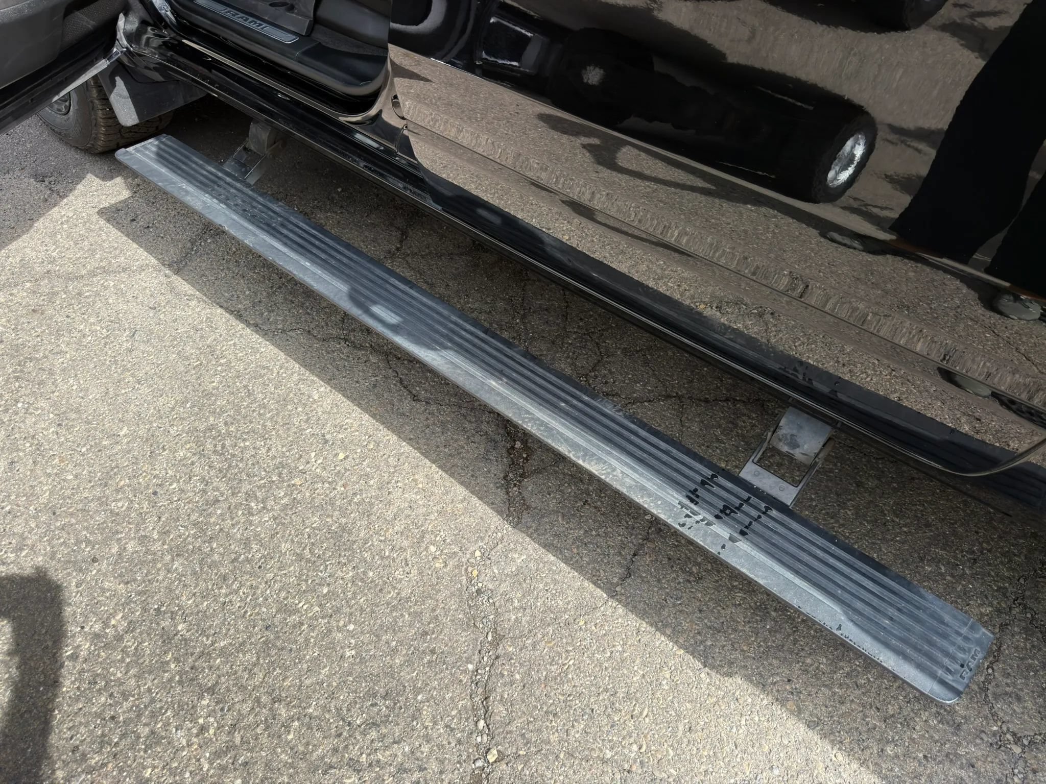 Used 2022 RAM 1500 Limited w/ (RED) Edition AWD/4WD image 33