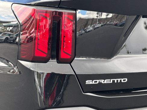 New 2026 Kia Sorento LX image 32