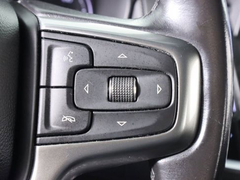 Used 2022 Chevrolet Suburban LS image 16