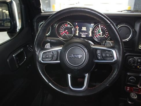 Used 2022 Jeep Wrangler Unlimited Rubicon AWD/4WD image 12