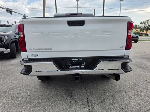 Used 2025 Chevrolet Silverado 2500 LT w/ Convenience Package AWD/4WD image 4
