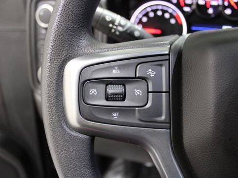 Used 2022 Chevrolet Silverado 2500 Custom w/ Custom Value Package image 33