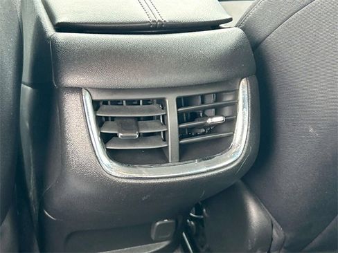 Used 2023 Chevrolet Malibu LT image 18