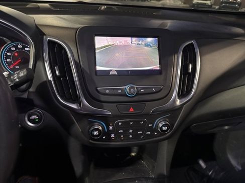 Used 2021 Chevrolet Equinox LT image 7