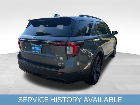 Used 2025 Ford Explorer ST-Line w/ ST-Line Street Pack AWD/4WD image 8
