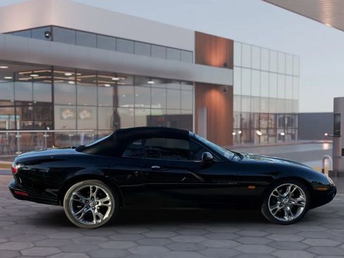 Used 2004 Jaguar XK8 Convertible RWD image 16