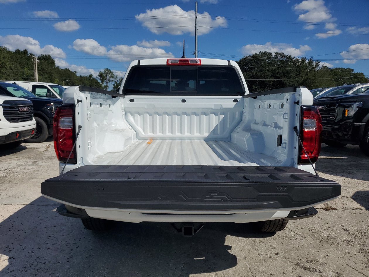 New 2026 GMC Canyon AT4 AWD/4WD image 9