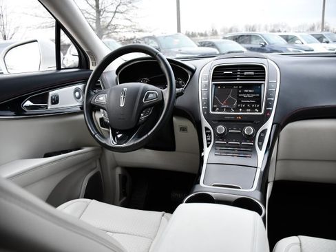 Used 2017 Lincoln MKX Black Label w/ Driver Assistance Package image 22