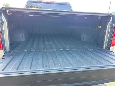 Used 2021 Chevrolet Silverado 1500 LT Trail Boss w/ LPO, Dark Essentials Package AWD/4WD image 16
