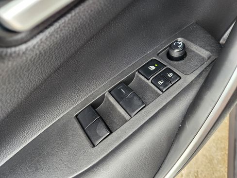 Used 2022 Toyota Corolla SE image 23