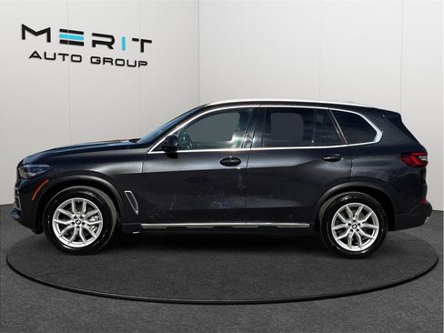 Used 2021 BMW X5 xDrive40i w/ Premium Package image 5