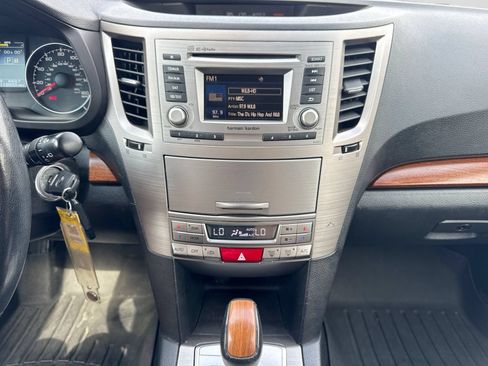 Used 2014 Subaru Outback 3.6R Limited w/ Moonroof Package AWD/4WD image 30