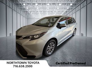 Used 2024 Toyota Sienna LE AWD/4WD video 1
