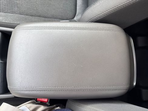 Used 2020 Hyundai Santa Fe SE image 37