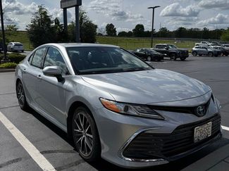 Used 2022 Toyota Camry XLE w/ Cold Weather Package FWD video 1