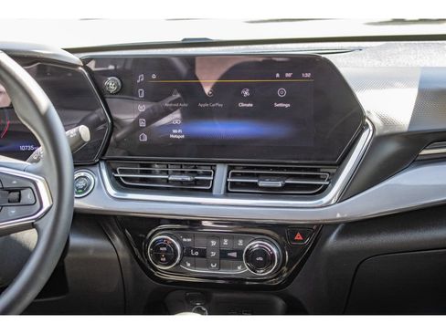 Used 2026 Chevrolet Trax ACTIV w/ Driver Confidence Package FWD image 23