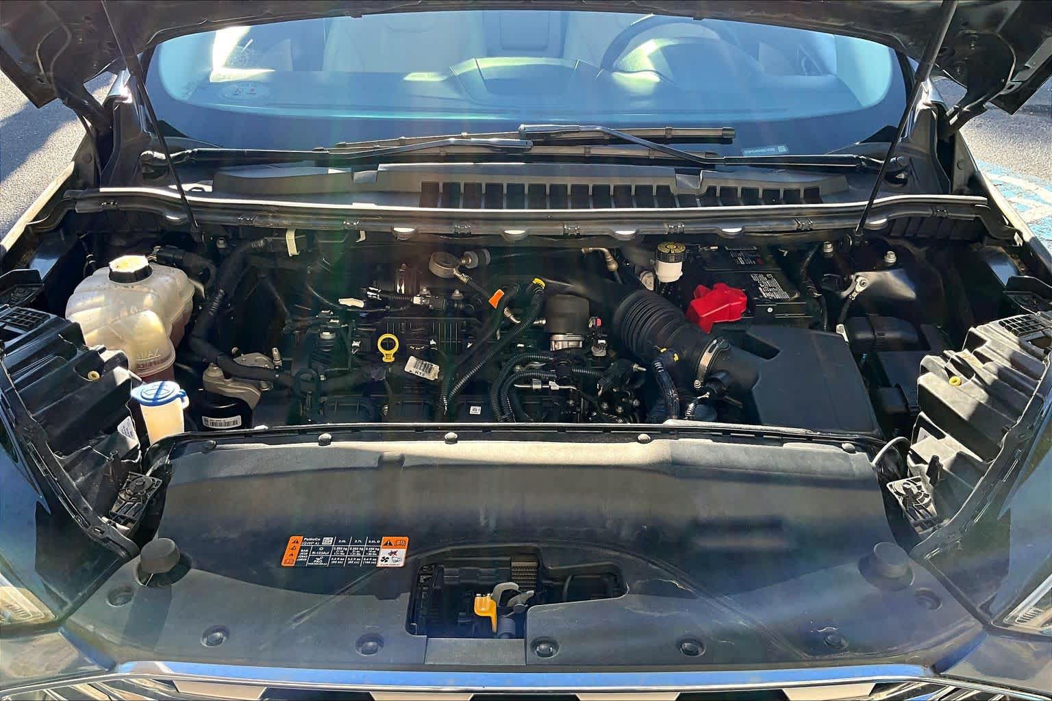 Used 2019 Ford Edge Titanium w/ Equipment Group 301A FWD image 32