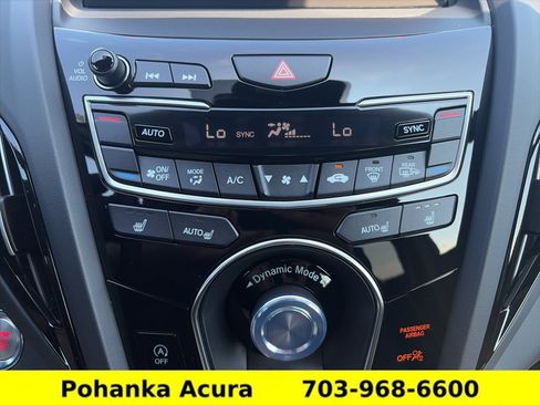 Used 2025 Acura RDX SH-AWD image 16