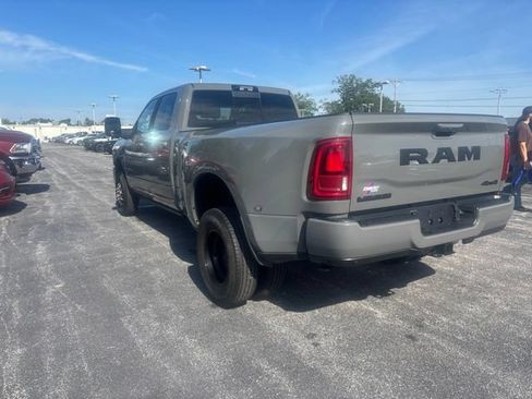 Used 2026 RAM 3500 Laramie AWD/4WD image 12