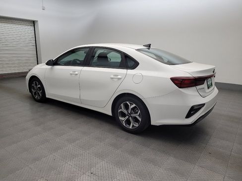 Used 2021 Kia Forte LXS FWD image 3