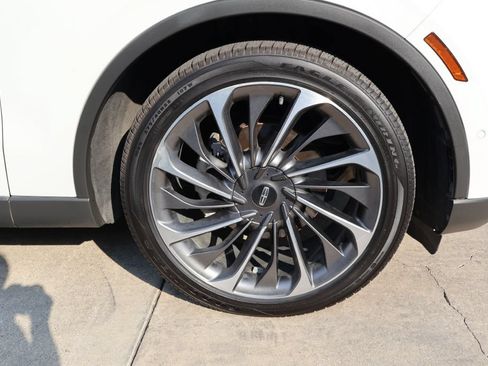 Used 2020 Lincoln Aviator Reserve w/ Equipment Group 202A AWD/4WD image 9