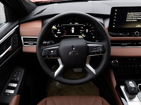 New 2026 Mitsubishi Outlander SEL AWD/4WD image 11