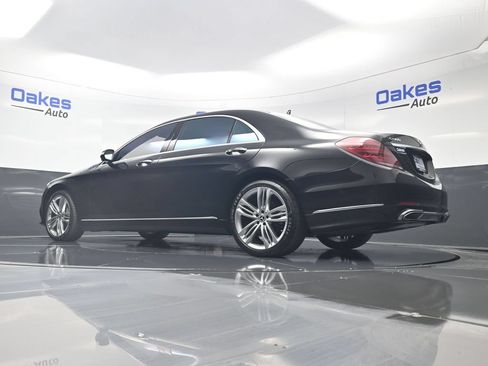 Used 2018 Mercedes-Benz S 560 4MATIC Sedan image 42