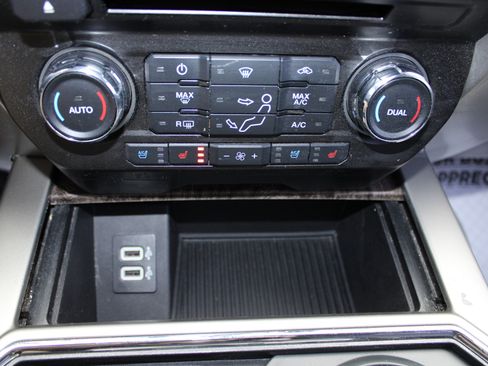 Used 2018 Ford F250 Lariat w/ Lariat Ultimate Package image 26