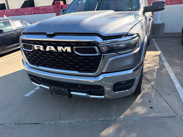 Used 2025 RAM 1500 Big Horn AWD/4WD image 3