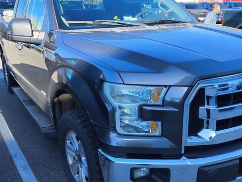 Used 2015 Ford F150 XLT image 1