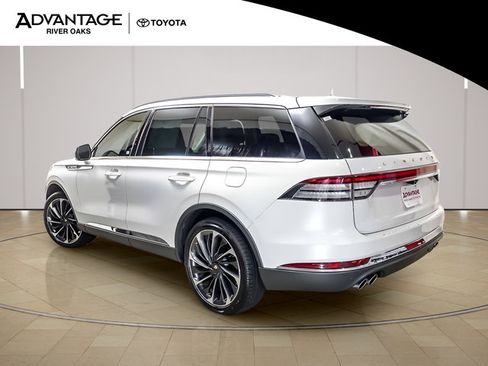 Used 2022 Lincoln Aviator Reserve w/ Elements Package Plus AWD/4WD image 5
