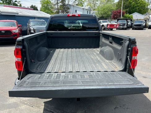 Used 2017 GMC Sierra 1500 SLE w/ SLE Value Package AWD/4WD image 23