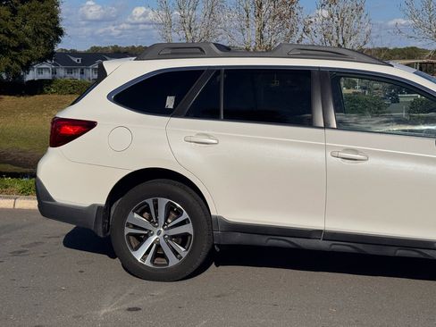 Used 2019 Subaru Outback 2.5i Limited w/ Popular Package #2 image 31