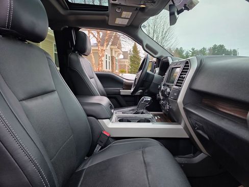 Used 2016 Ford F150 Lariat image 28