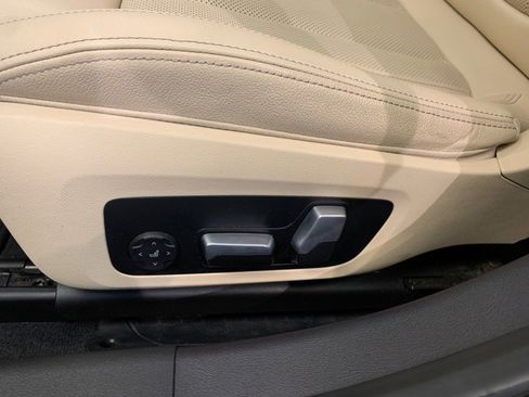 Used 2022 BMW 330i xDrive 330i xDrive Sedan North Americ w/ Premium Package 2 image 17