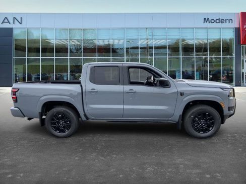 New 2026 Nissan Frontier SV image 4