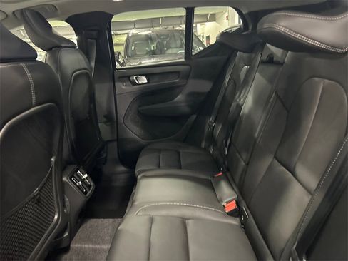 Used 2026 Volvo XC40 B5 Plus w/ Protection Package Premier image 23
