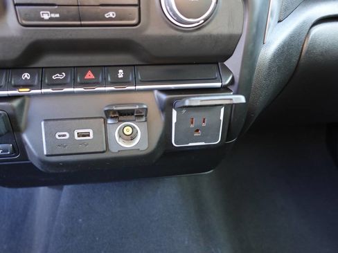 Used 2024 Chevrolet Silverado 1500 Custom image 38