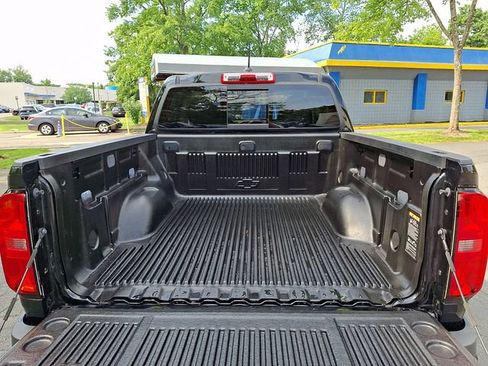Used 2018 Chevrolet Colorado Z71 AWD/4WD image 28