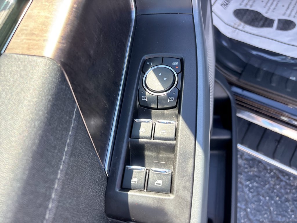 Used 2023 Ford F150 Lariat w/ Equipment Group 502A High AWD/4WD image 29