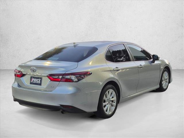 Used 2023 Toyota Camry LE FWD image 5