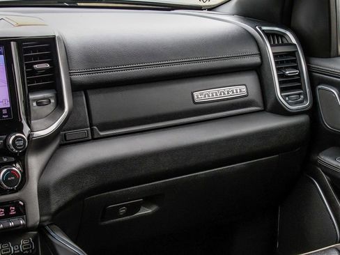 Used 2022 RAM 1500 Laramie AWD/4WD image 17