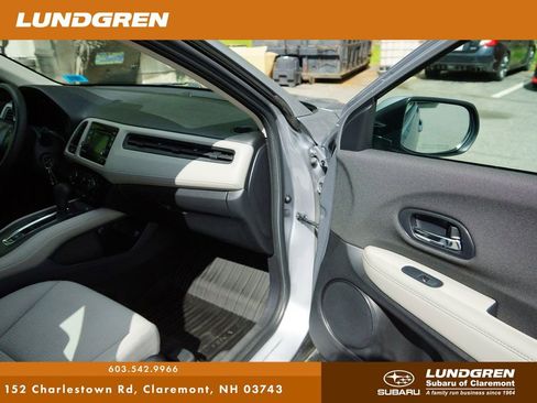 Used 2020 Honda HR-V LX image 8