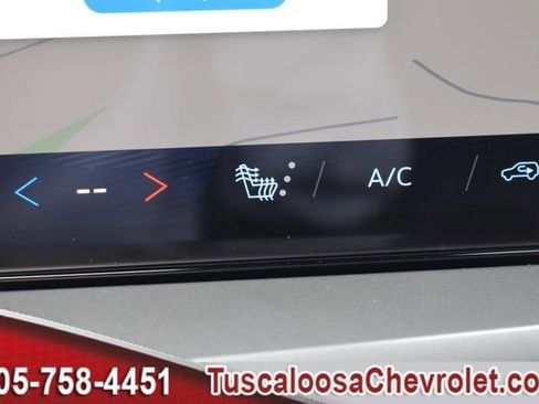 New 2025 Chevrolet Traverse LT w/ Driver Confidence Package image 31