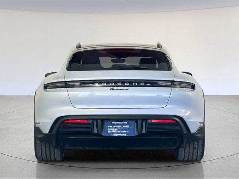 Used 2023 Porsche Taycan 4 Cross Turismo image 7